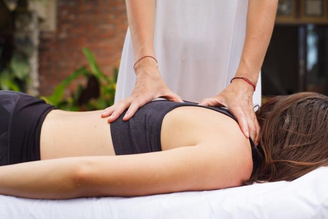 Ostéopathe à domicile Nanterre